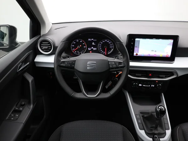 SEAT Arona (2023) — foto 4 van 19