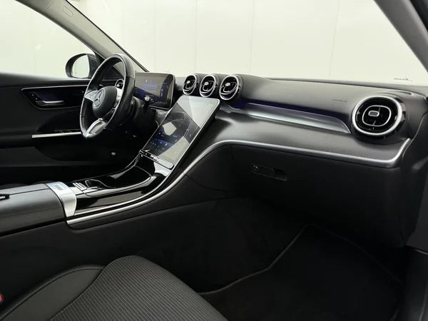 MERCEDES C 180 (2022) — foto 3 van 30