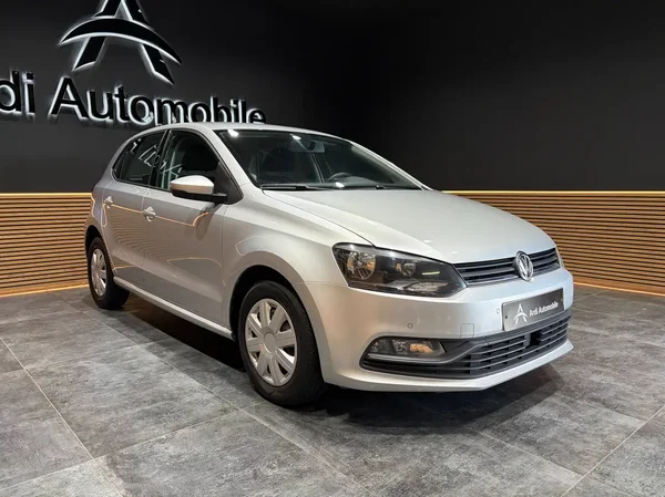 Volkswagen Polo (2016) — foto 16 van 22
