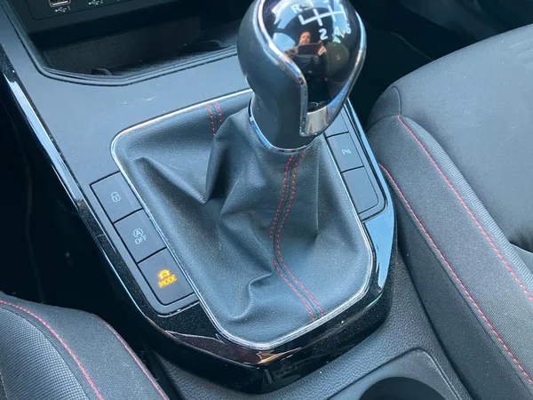 SEAT Arona (2018) — foto 13 van 25