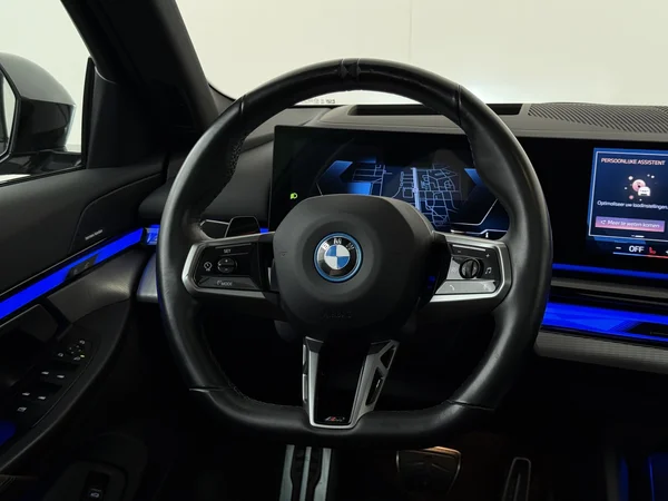 BMW i5 (2024) — foto 14 van 35
