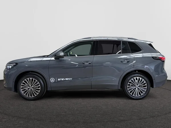 VOLKSWAGEN Tiguan (2026) — foto 18 van 22