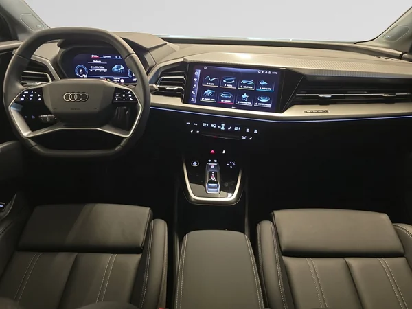AUDI Q4 e-tron (2025) — foto 16 van 24