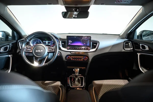 Kia cee'd (2024) — foto 5 van 23