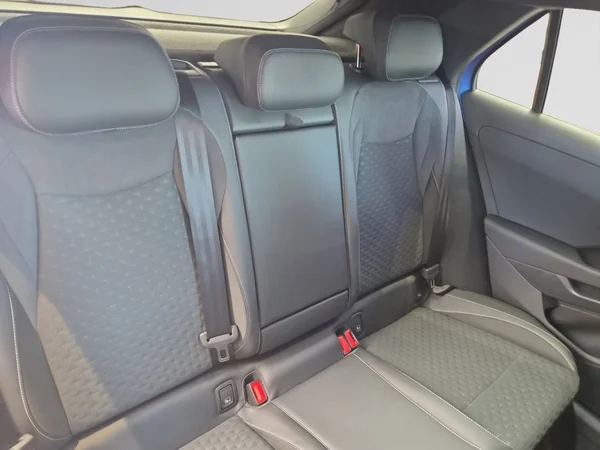 VOLKSWAGEN T-Roc (2026) — foto 9 van 17