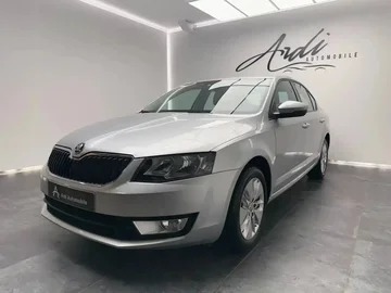Skoda Octavia defcdf05-c915-417a-a432-b231ea5b2565