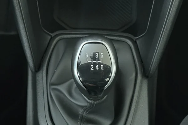 Citroen C4 (2022) — foto 4 van 22