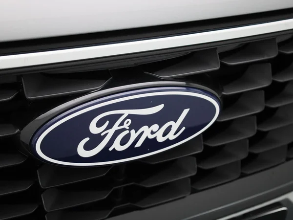 Ford Kuga (2025) — foto 24 van 38