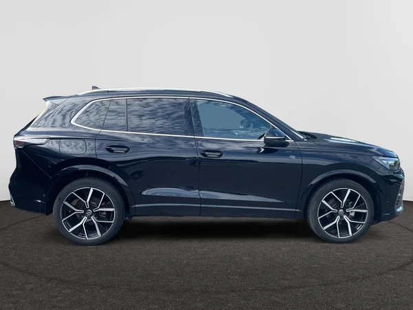 VOLKSWAGEN Tiguan (2024) — foto 11 van 20
