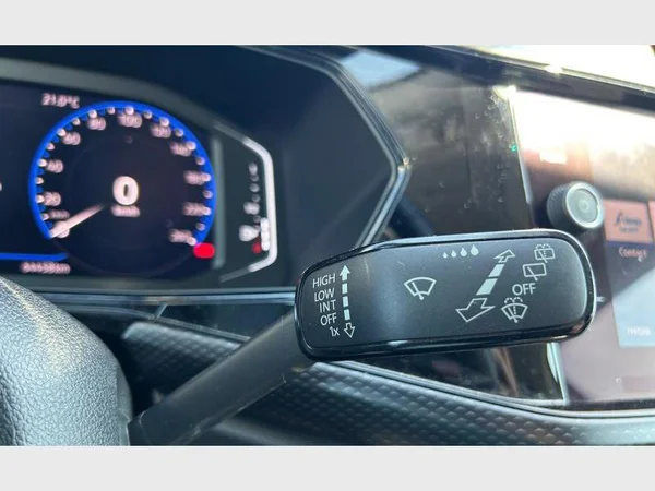 Volkswagen T-Cross (2021) — foto 18 van 29