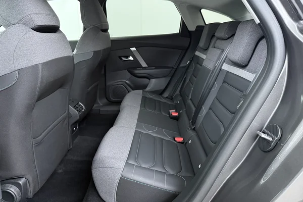 Citroen C4 (2023) — foto 18 van 19