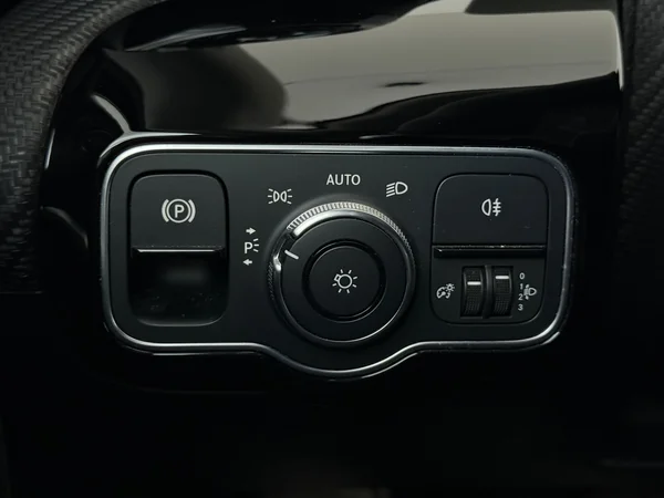 MERCEDES A 180 (2021) — foto 19 van 27
