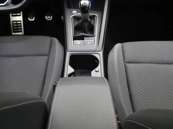 Volkswagen Golf (2023) — foto 6 van 25