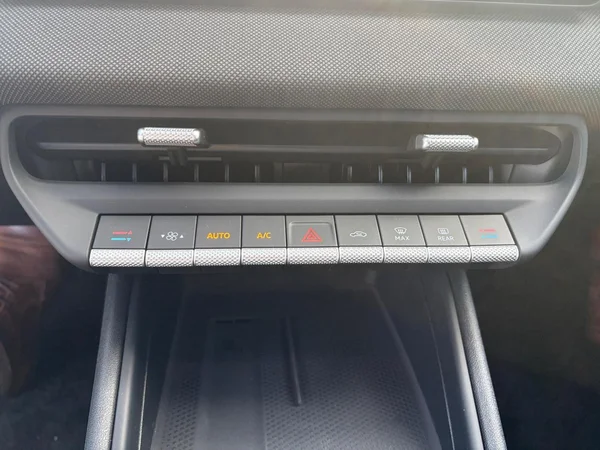 VOLKSWAGEN ID.Polo (2026) — foto 7 van 24