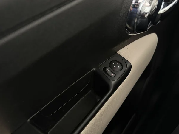 FIAT 500C (2021) — foto 18 van 25