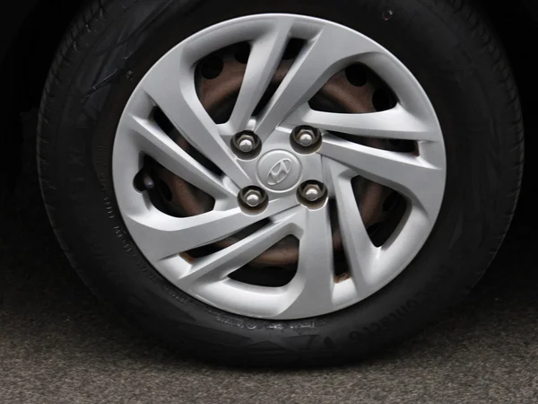 Hyundai i10 (2021) — foto 6 van 40