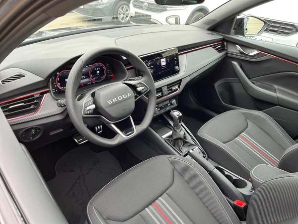 SKODA Scala (2026) — foto 2 van 24