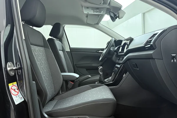 Volkswagen T-Cross — foto 14 van 16
