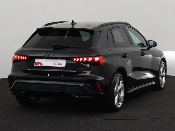 AUDI A3 Sportback (2025) — foto 11 van 18