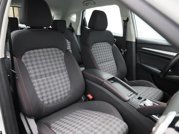 MG ZS EV (2023) — foto 32 van 43