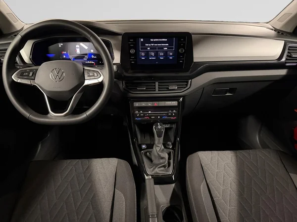 VOLKSWAGEN T-Cross (2026) — foto 2 van 24