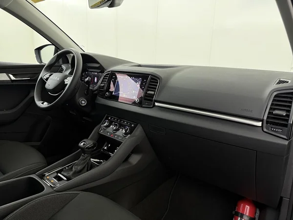 SKODA Karoq (2025) — foto 10 van 18