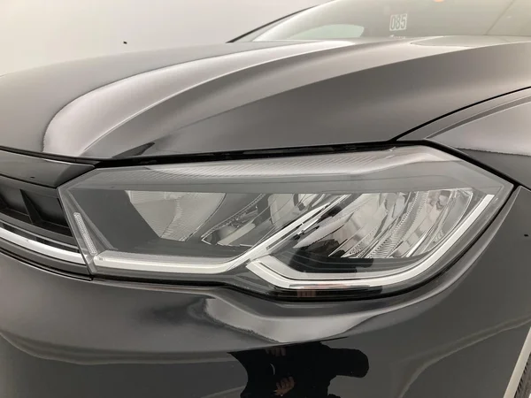 VOLKSWAGEN Polo (2022) — foto 28 van 36