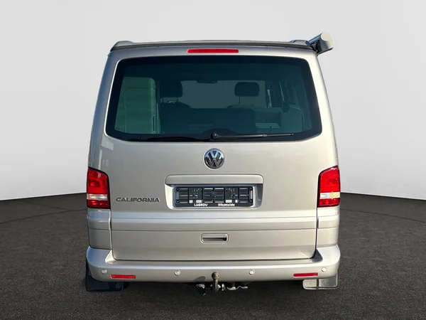 VOLKSWAGEN Transporter T5 Caravelle Swb (2011) — foto 16 van 21
