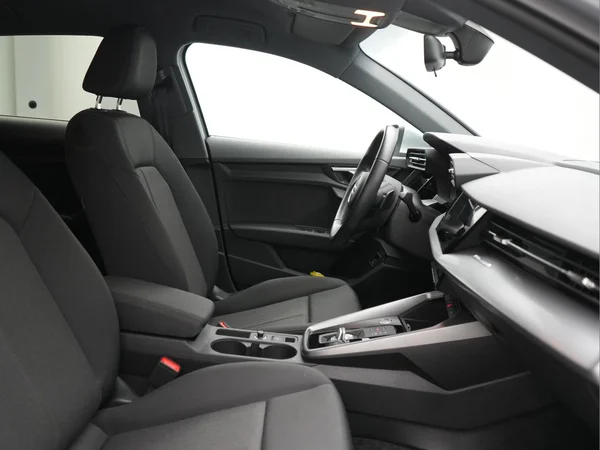 AUDI A3 Sportback PHEV (2024) — foto 10 van 30