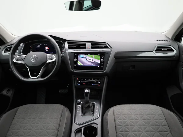 Volkswagen Tiguan (2024) — foto 36 van 43