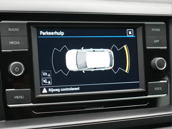 VOLKSWAGEN Polo (2022) — foto 14 van 27