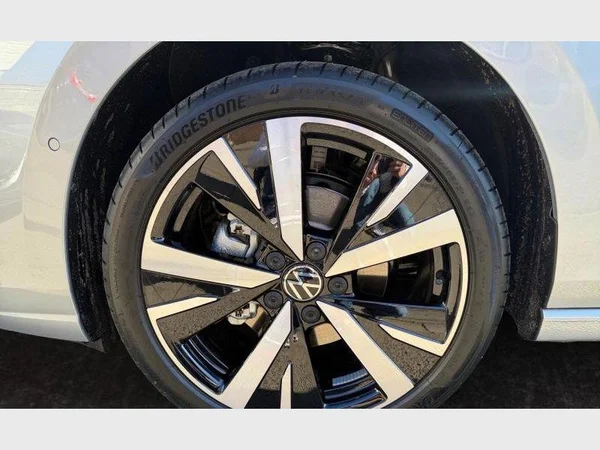 Volkswagen Golf VIII (2026) — foto 2 van 26