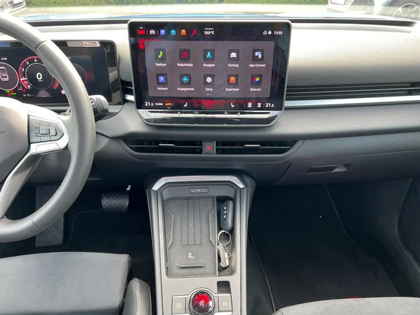 VOLKSWAGEN T-Roc (2026) — foto 13 van 24