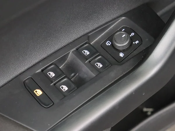 VOLKSWAGEN Taigo (2024) — foto 20 van 28