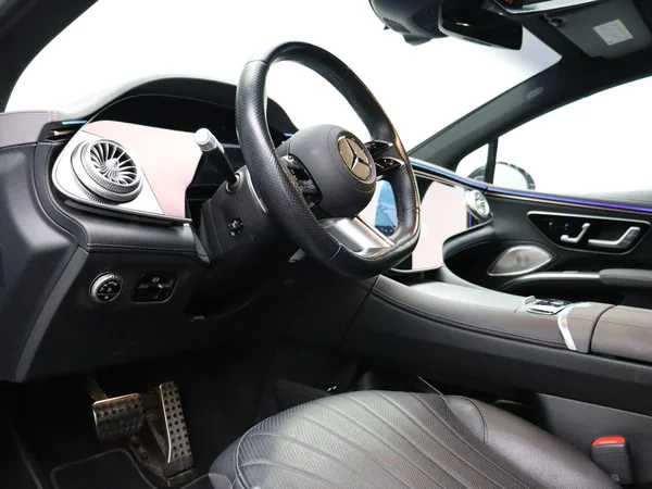 Mercedes-Benz EQS (2023) — foto 5 van 38