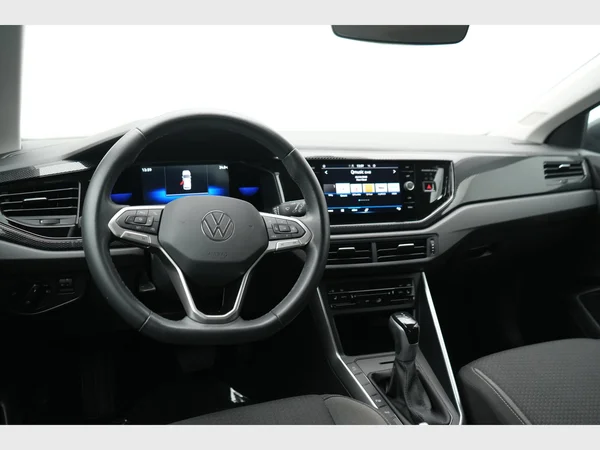 VOLKSWAGEN Taigo (2022) — foto 20 van 24