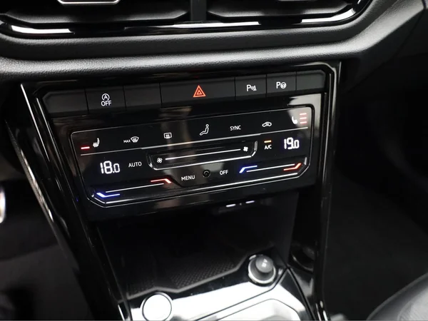VOLKSWAGEN T-Roc (2025) — foto 11 van 21