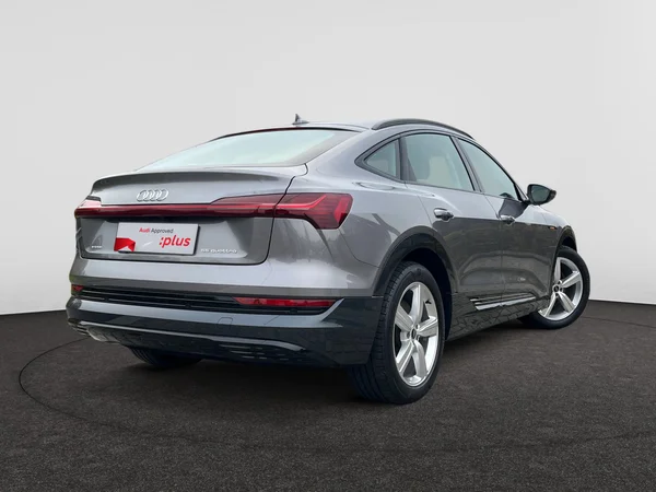 AUDI E-tron Sportback (2021) — foto 8 van 24