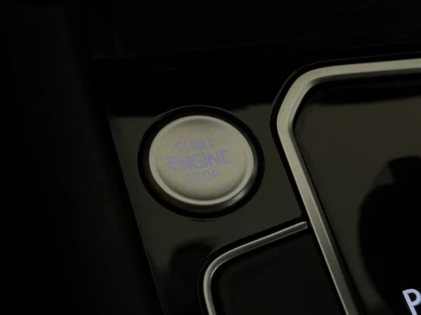 VOLKSWAGEN Passat Variant (2022) — foto 15 van 29