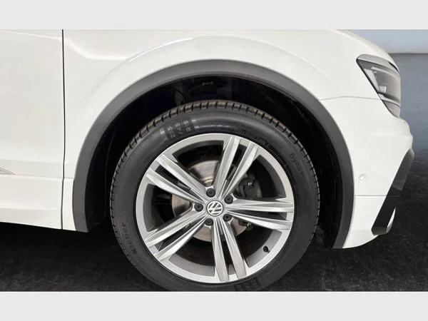 Volkswagen Tiguan (2019) — foto 23 van 24