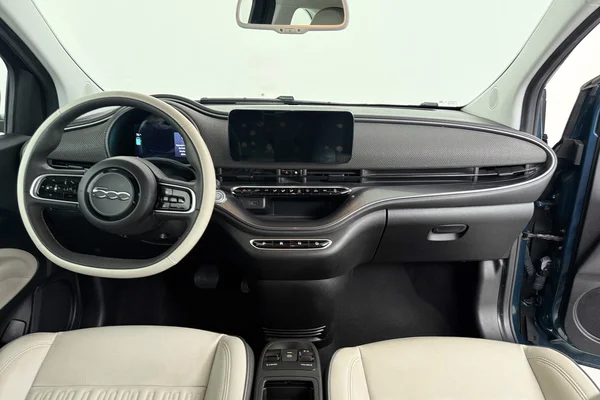 Fiat E-500C (2021) — foto 13 van 49