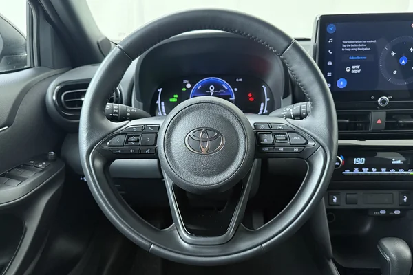Toyota Yaris Cross Hybrid (HEV) (2025) — foto 2 van 19