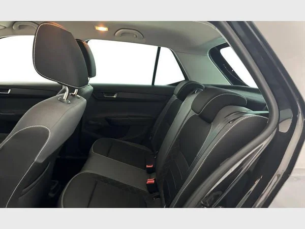 Skoda Fabia (2021) — foto 6 van 24