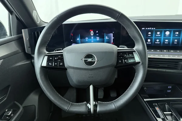 Opel Astra Sports Tourer (2025) — foto 2 van 20