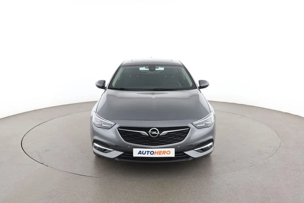 Opel Insignia (2020) — foto 15 van 16