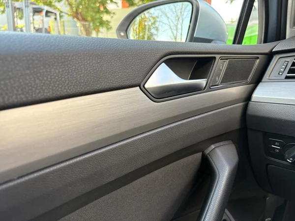 VOLKSWAGEN Passat Variant Dsl (2022) — foto 7 van 24
