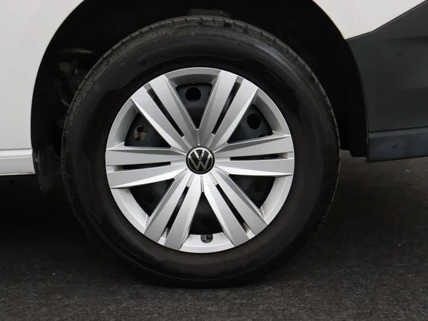 VOLKSWAGEN Caddy Maxi Van (2025) — foto 14 van 18