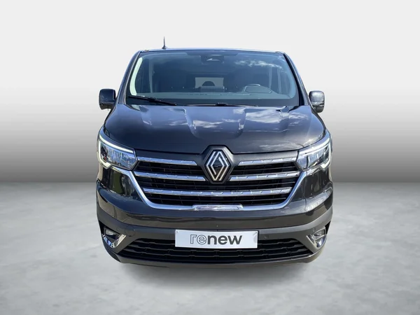 Renault Trafic (2024) — foto 12 van 20