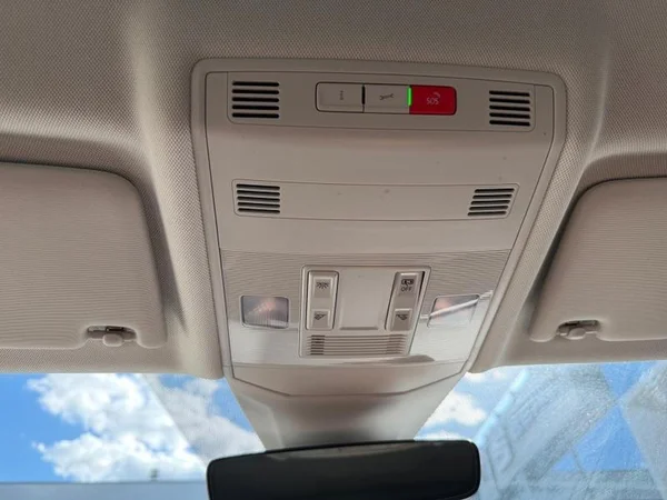 VOLKSWAGEN T-Cross (2025) — foto 21 van 31