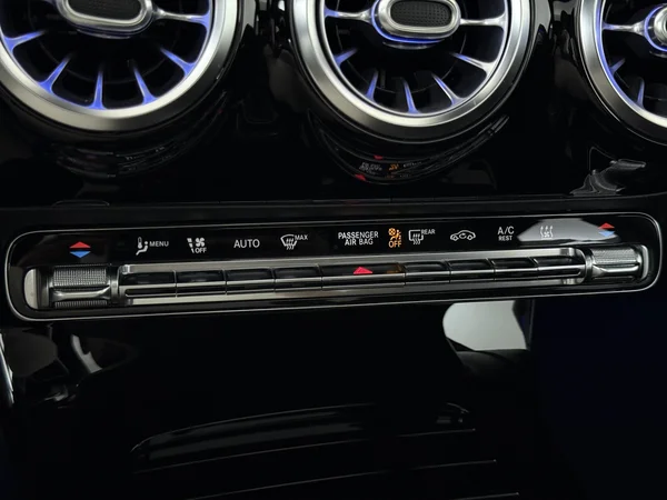 MERCEDES A 250 (2020) — foto 17 van 33